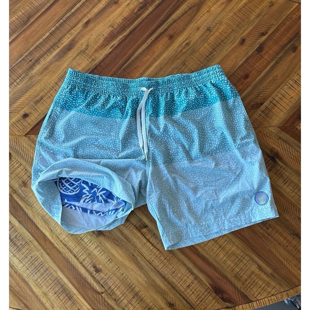Chubbies The Whale Sharks Lined Swim Trunks Men’s XXL 7” Inseam